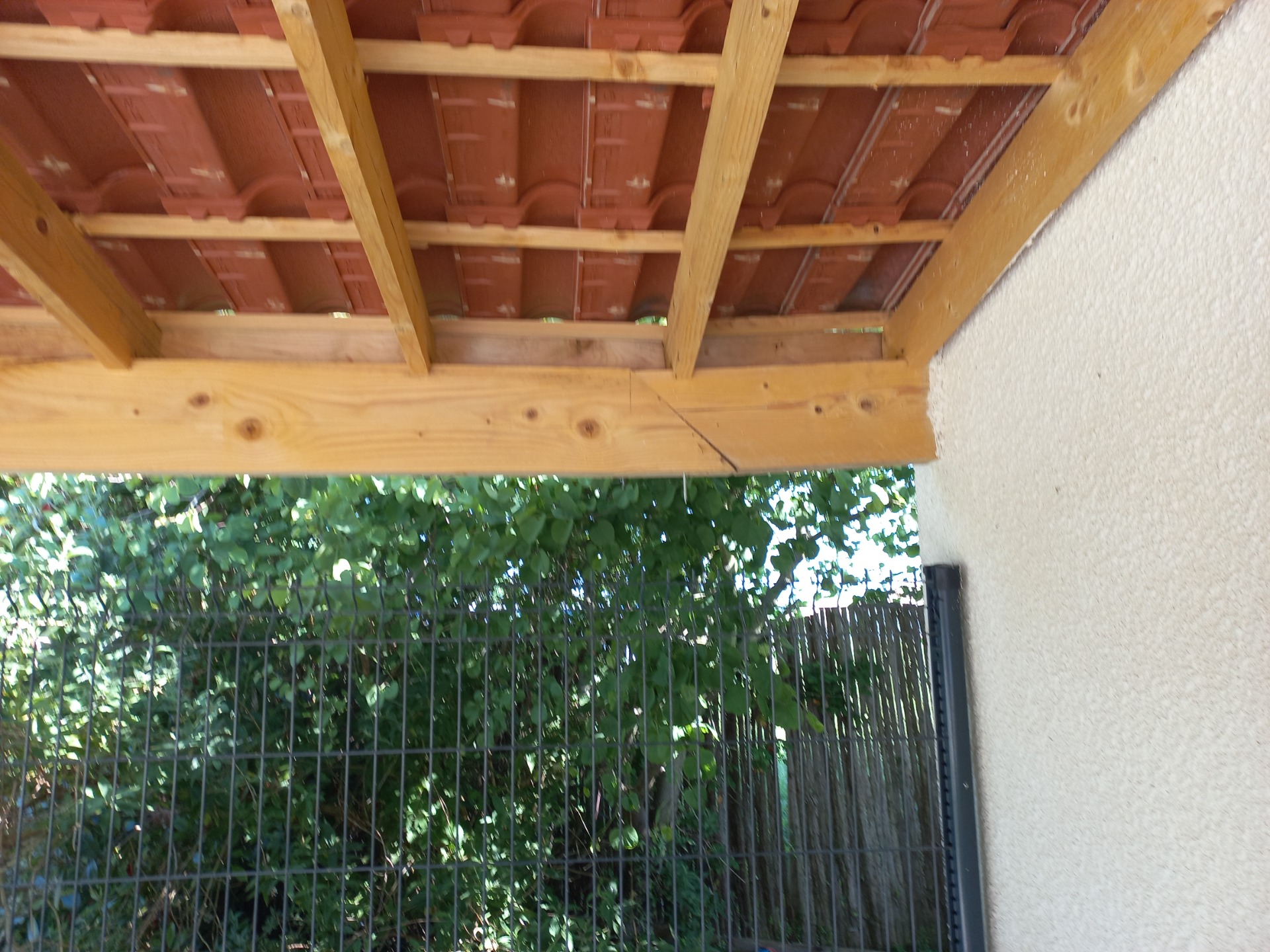 Malfaçon charpente MIRAMBEAU